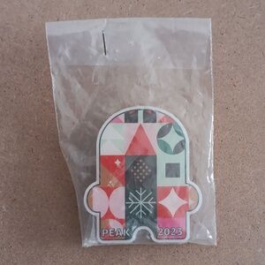 New Amazon Peccy Peak 2023 Employee Pin